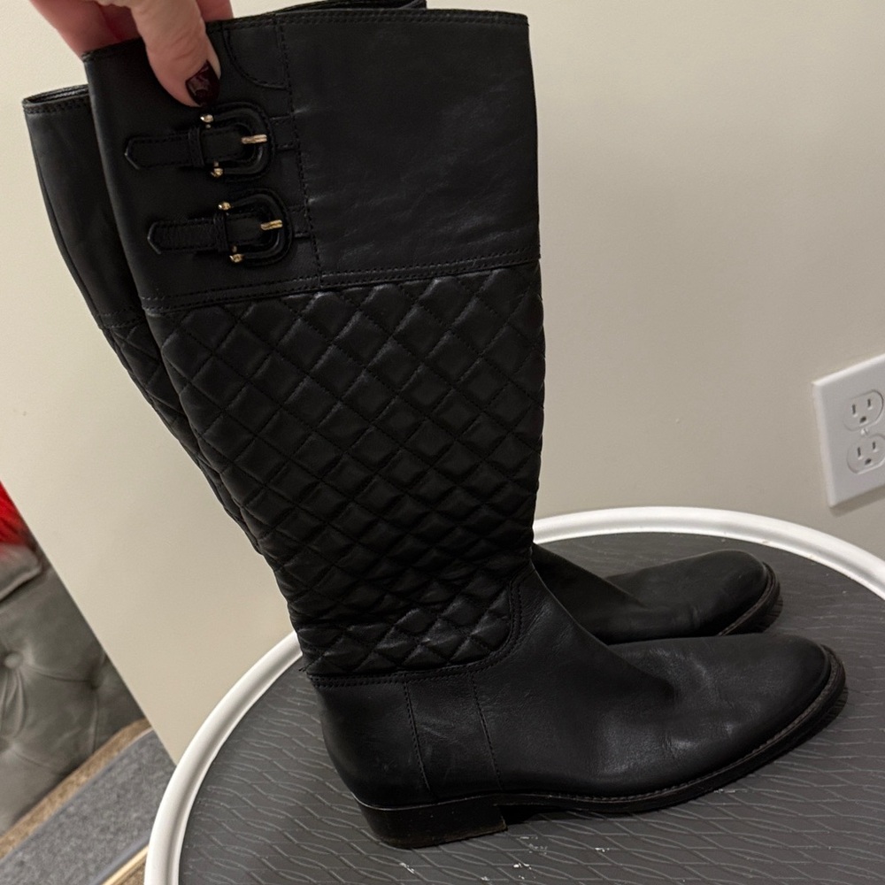 Burberry Quilted Full Leather Zip-Up Riding Boots size 37